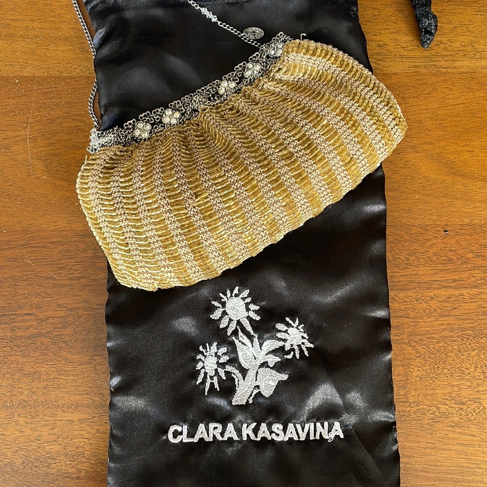 Beautiful, vintage, bridal bag. Perfect for a special evening.